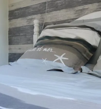 Gite Les Chataigniers Entre Terre Et Mer Holiday home *