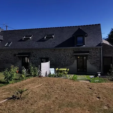 Gite Les Chataigniers Entre Terre Et Mer Holiday home Pleucadeuc